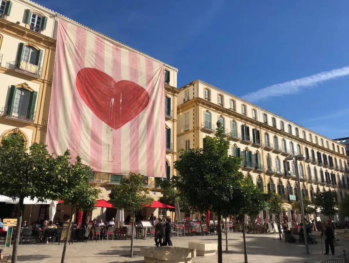 A heart in Plaza de la Merced